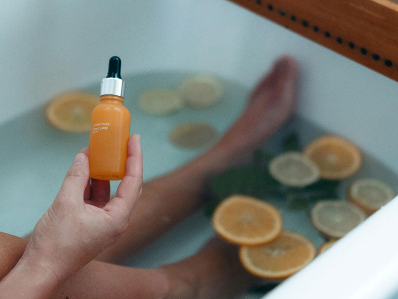 Vitamina C para el rostro: beneficios reales y cómo usarla